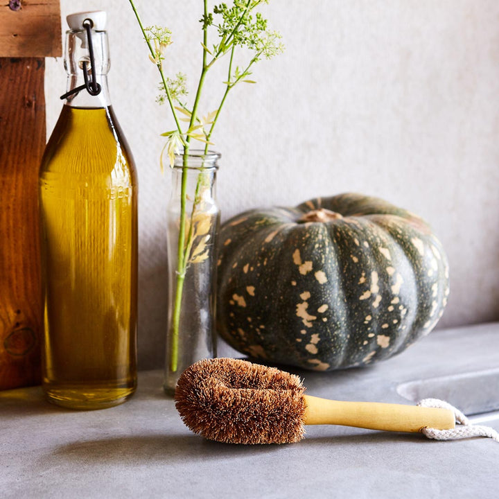 Medium Veggie Brush with Handle